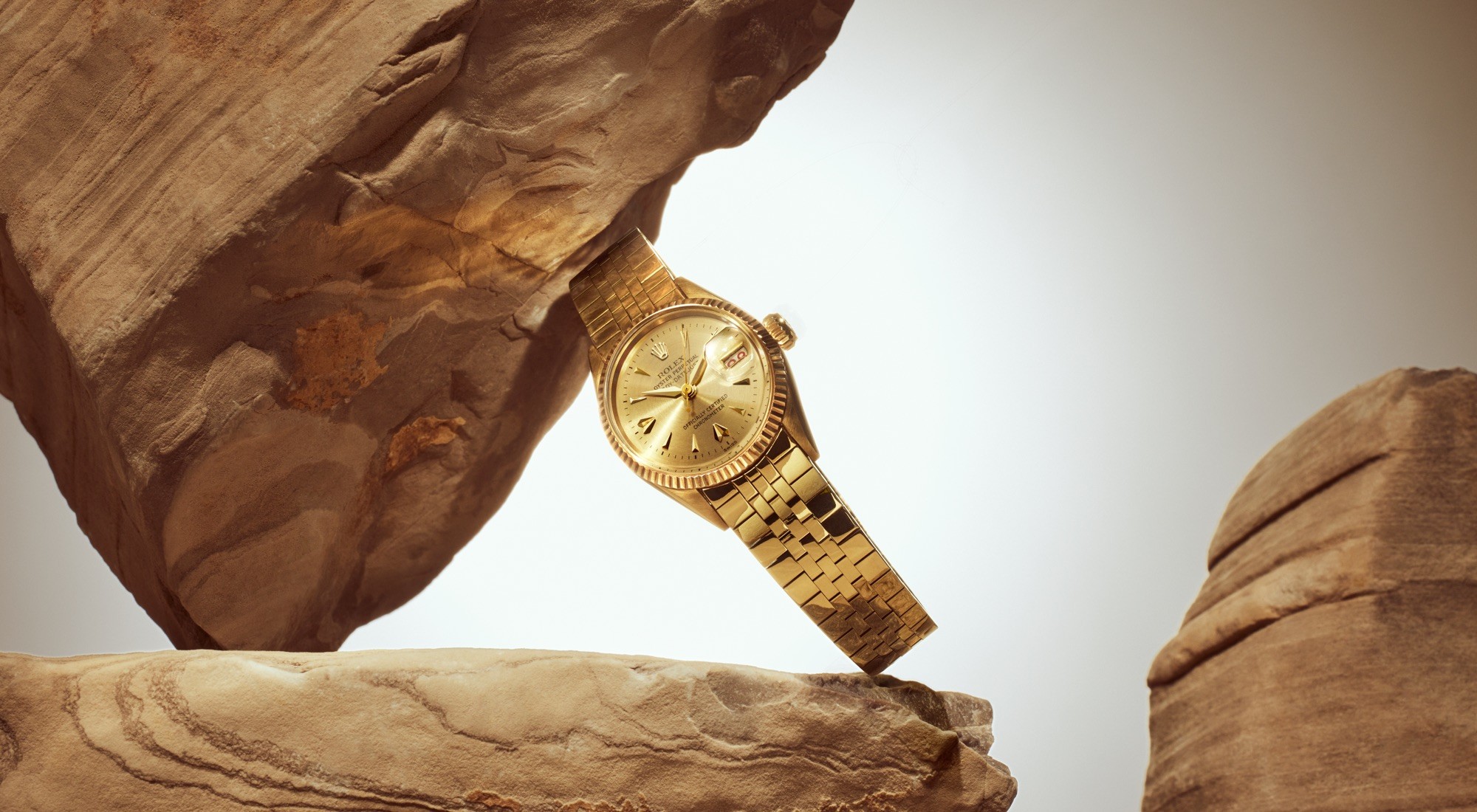 Lady-Datejust v7-rolex-lady-datejust-1957_lady-datejust_2111uf_002-landscape