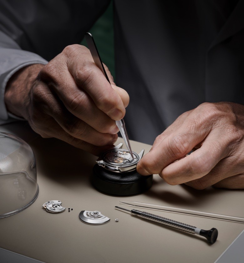 rolex-servicing-sav_1910dh_005-portrait Rolex Servicing V7-rolex-servicing-sav_1910dh_005-portrait