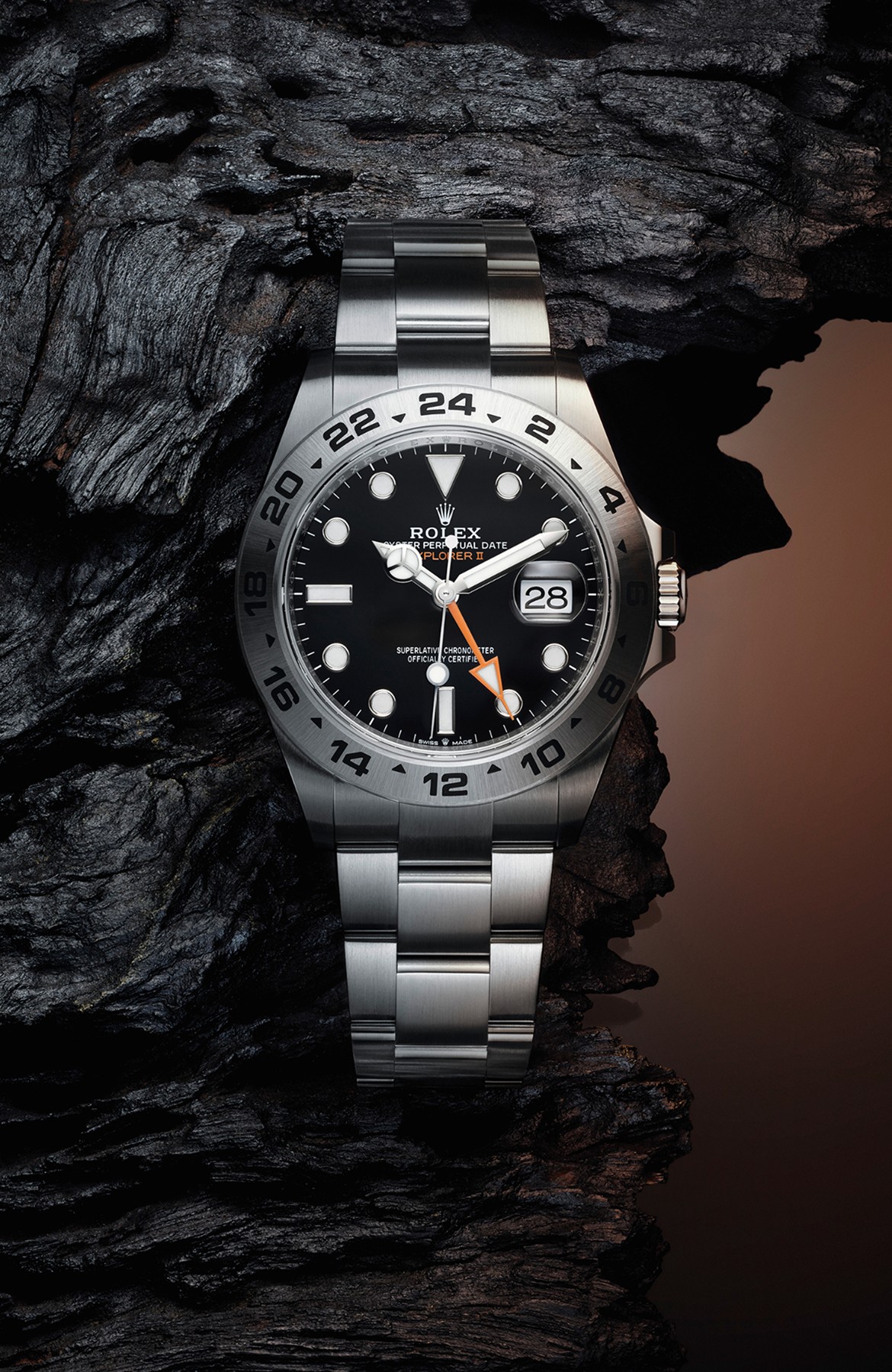 rolex-explorer-ii-beauty-shot-m226570-0002-portrait Explorer-II v7-rolex-explorer-ii-beauty-shot-m226570-0002-portrait