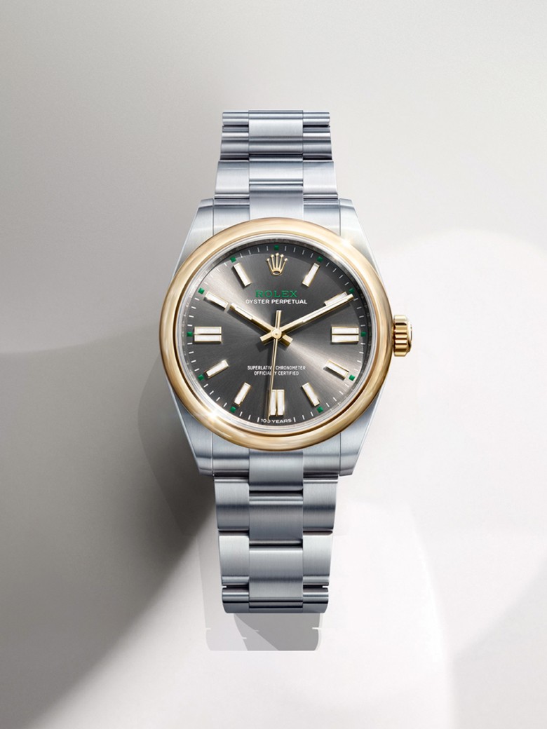 rolex-watches-oyster-perpetual-m134303-0001-portrait Watches V7-rolex-watches-oyster-perpetual-m134303-0001-portrait