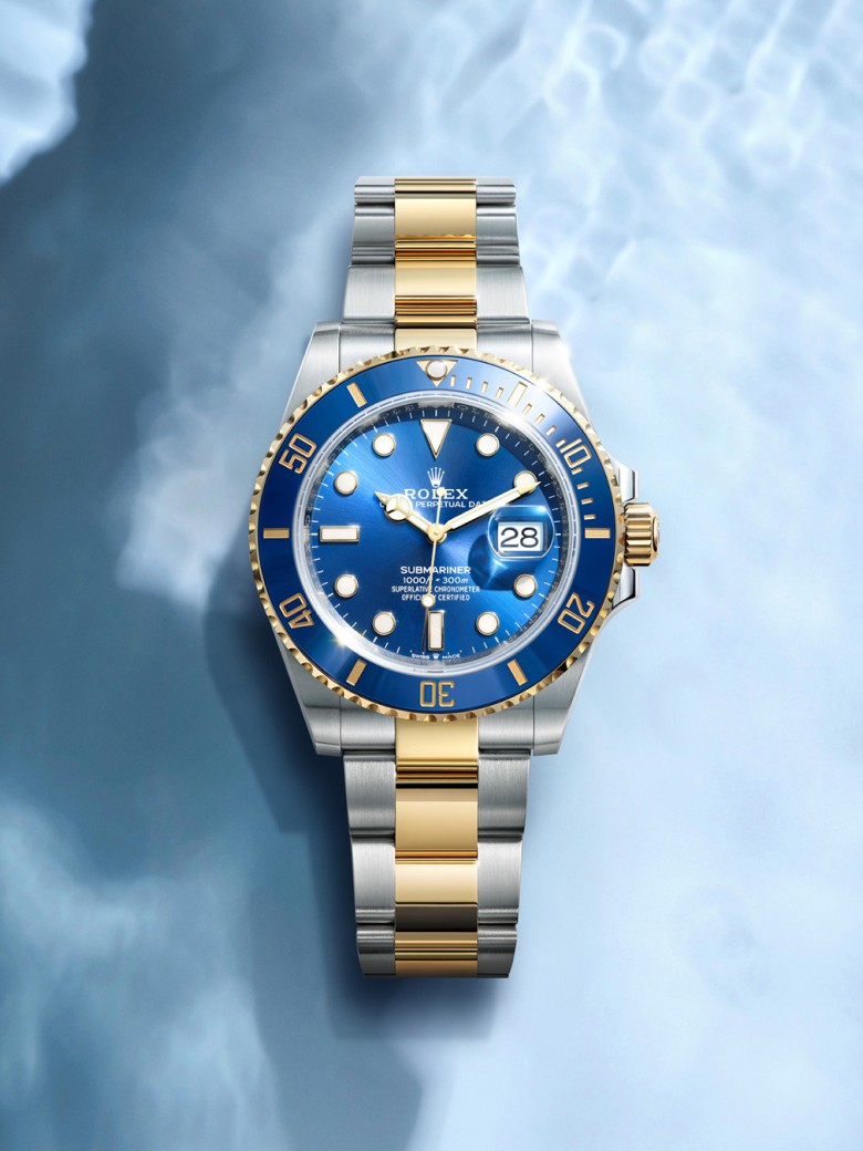 rolex-watches-submariner-m126613lb-0002-portrait Watches V7-rolex-watches-submariner-m126613lb-0002-portrait