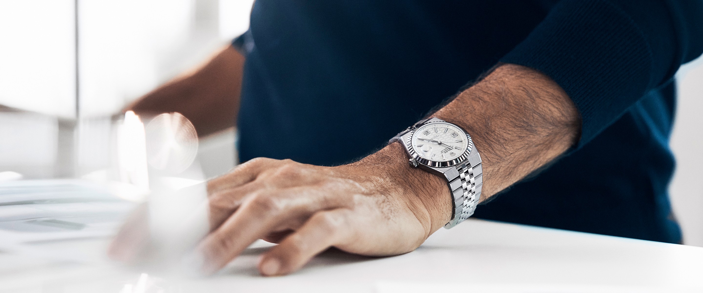 Land Dweller v7-rolex-the-land-dweller-roger-federer-wrist-watch_and_rfederer_2411ab_2-landscape